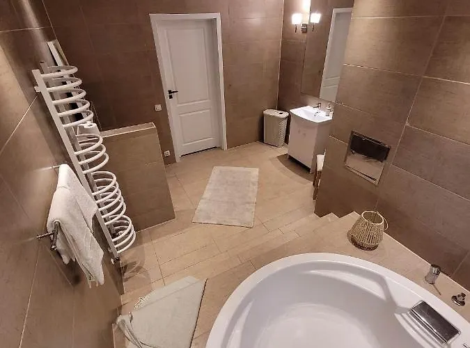 Kubusiowe Siedlisko - Rezerwat Przyrody Stawinoga